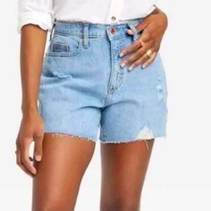 TARGET 🎯 DENIM JEAN SHORTS 4” BOYFRIEND FIT UNIVERSAL THREAD- SIZE 4